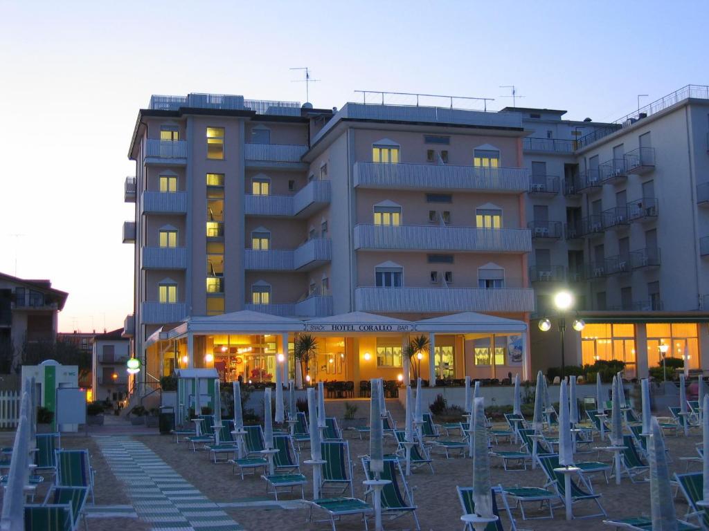Hotel Corallo ลิโดดิเยโซโล ภายนอก รูปภาพ